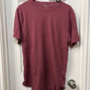 Fashion Nova Men's Maroon Short Sleeve Tee